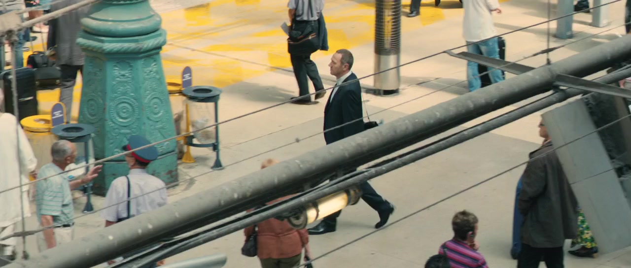 Eastern Boys screenshot 2