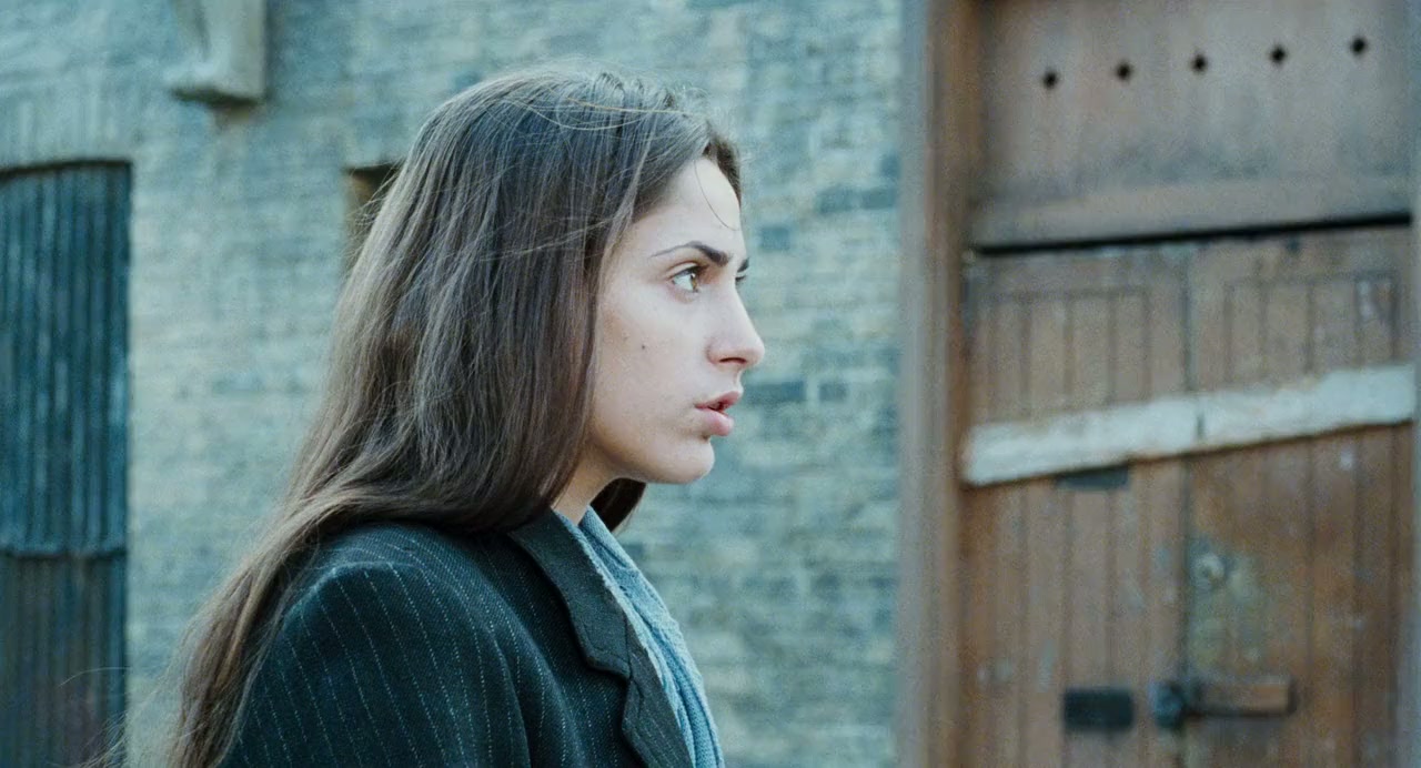 Esther Kahn screenshot 2
