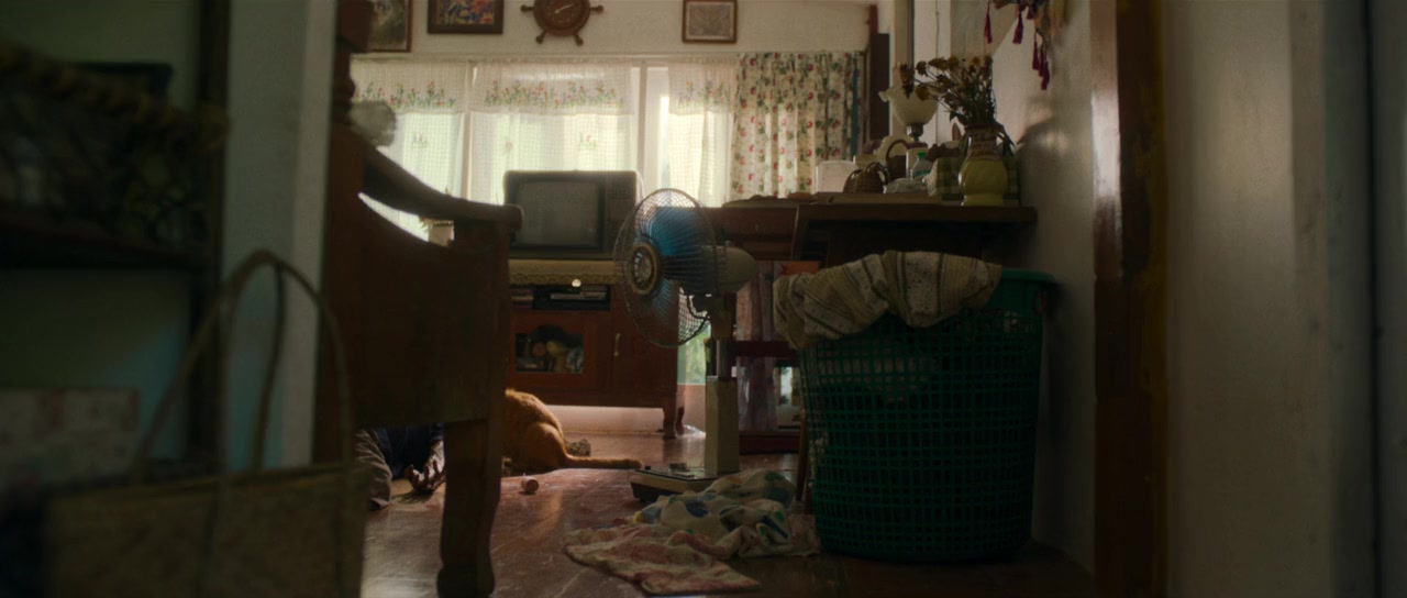 Everybody Loves Me When I'm Dead screenshot 3