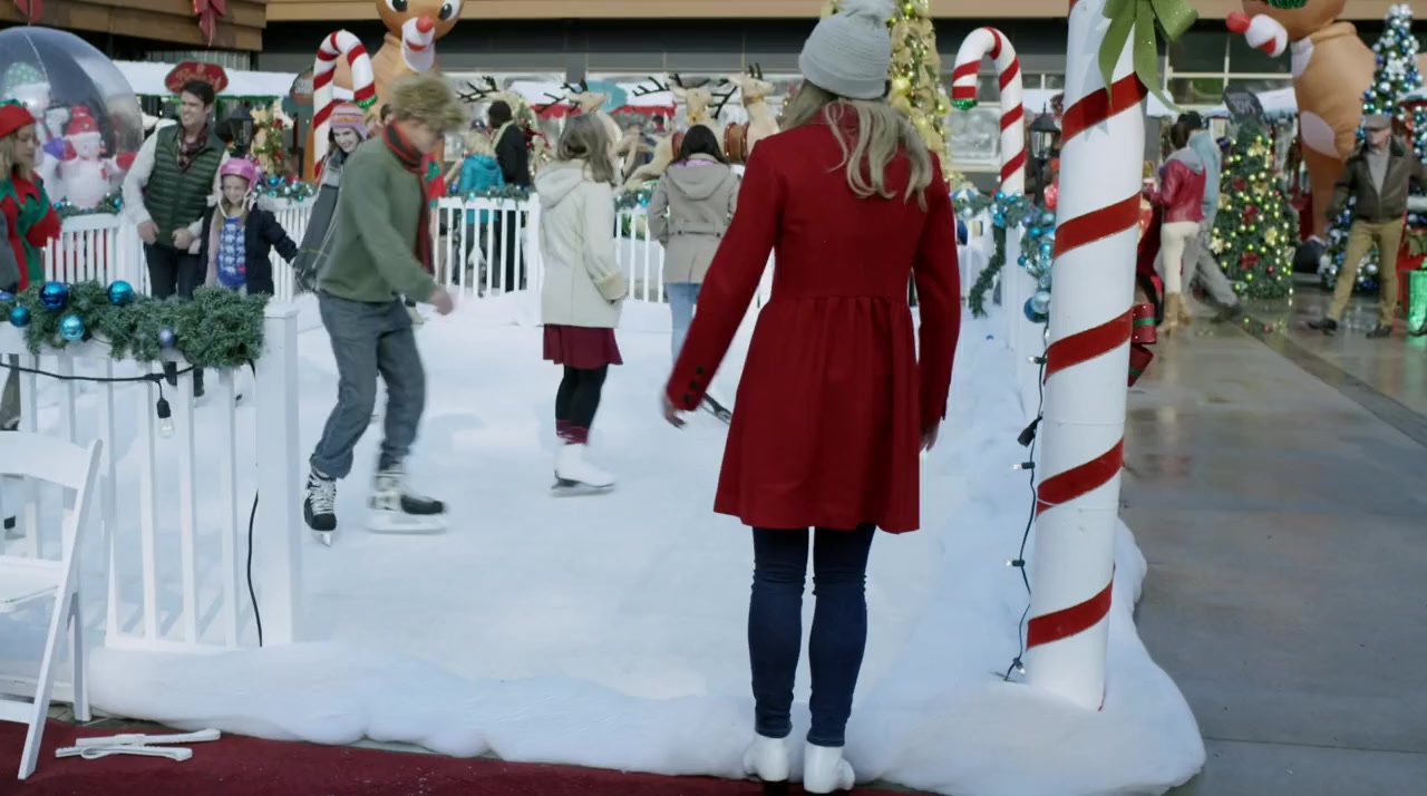 Four Christmases and a Wedding screenshot 2