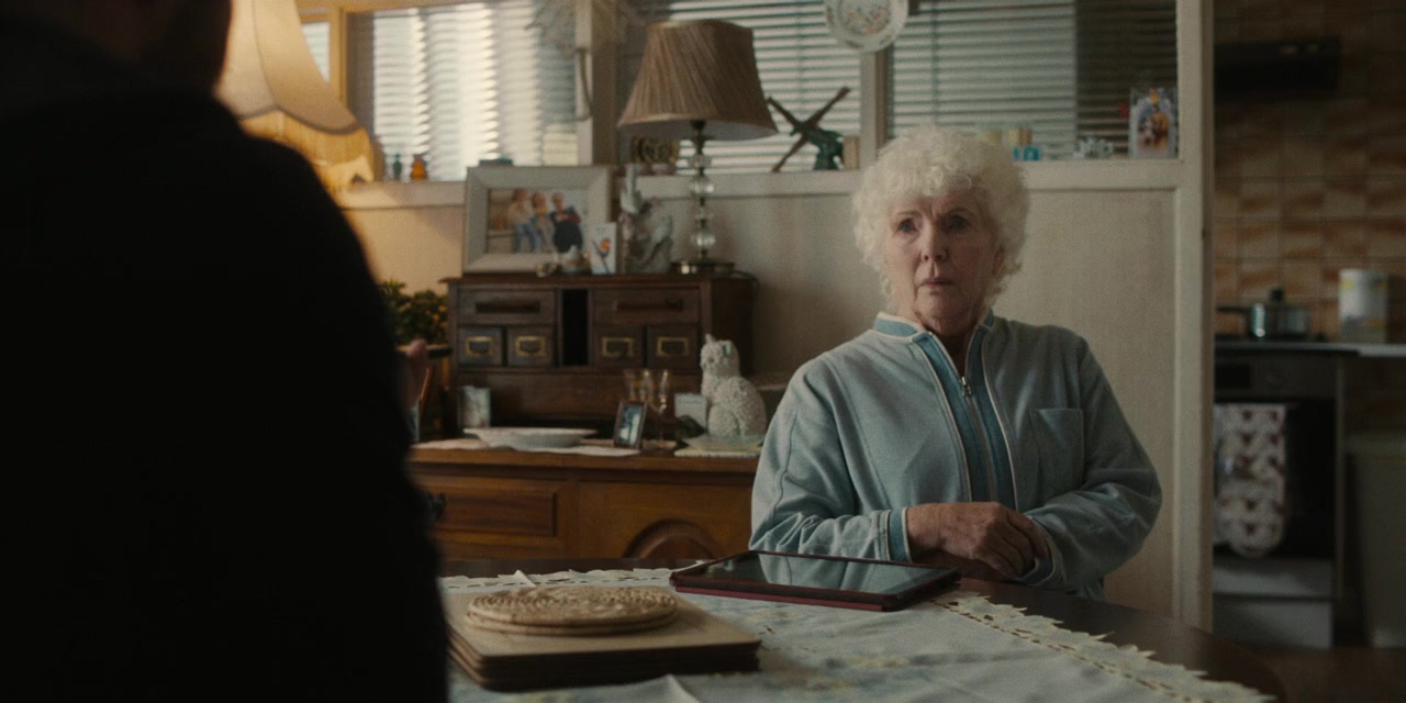 Four Mothers screenshot 2