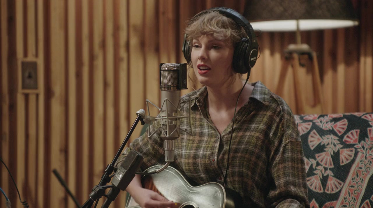 Taylor Swift: Folklore - The Long Pond Studio Sessions screenshot 3