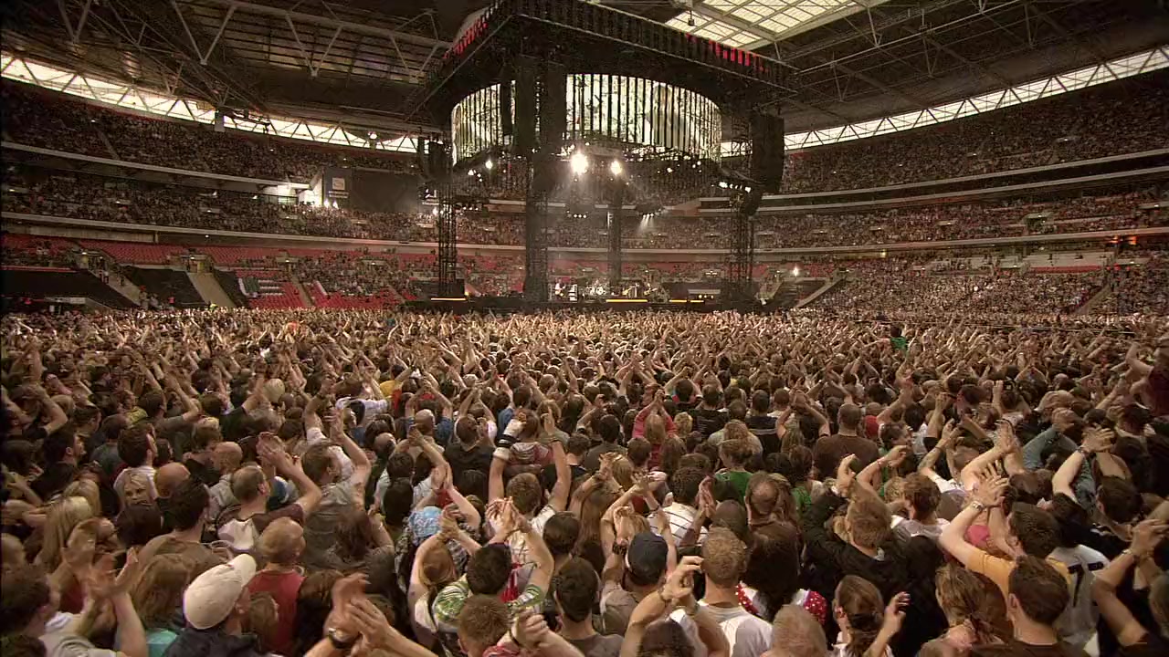 Foo Fighters: Live at Wembley Stadium screenshot 2