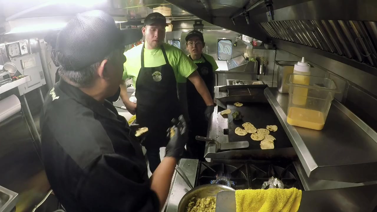 Food Truck Prize Fight screenshot 2
