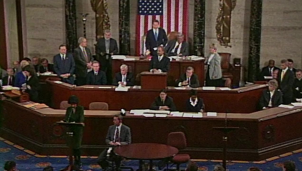 Fahrenheit 9/11 screenshot 1