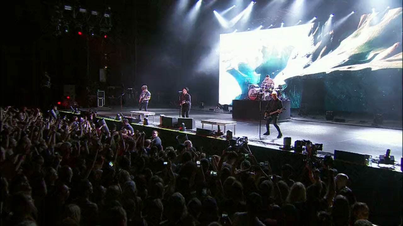Fall Out Boy: The Boys of Zummer Tour Live in Chicago screenshot 2