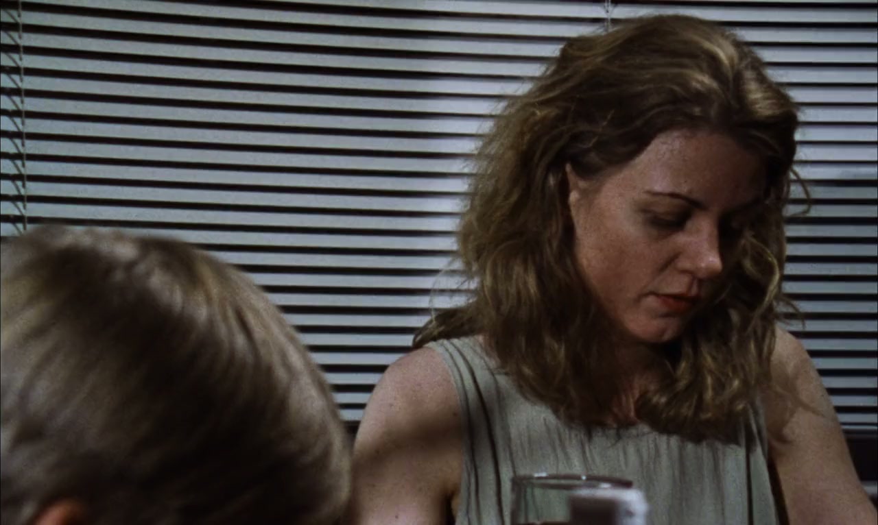 Family Portraits: A Trilogy of America screenshot 2