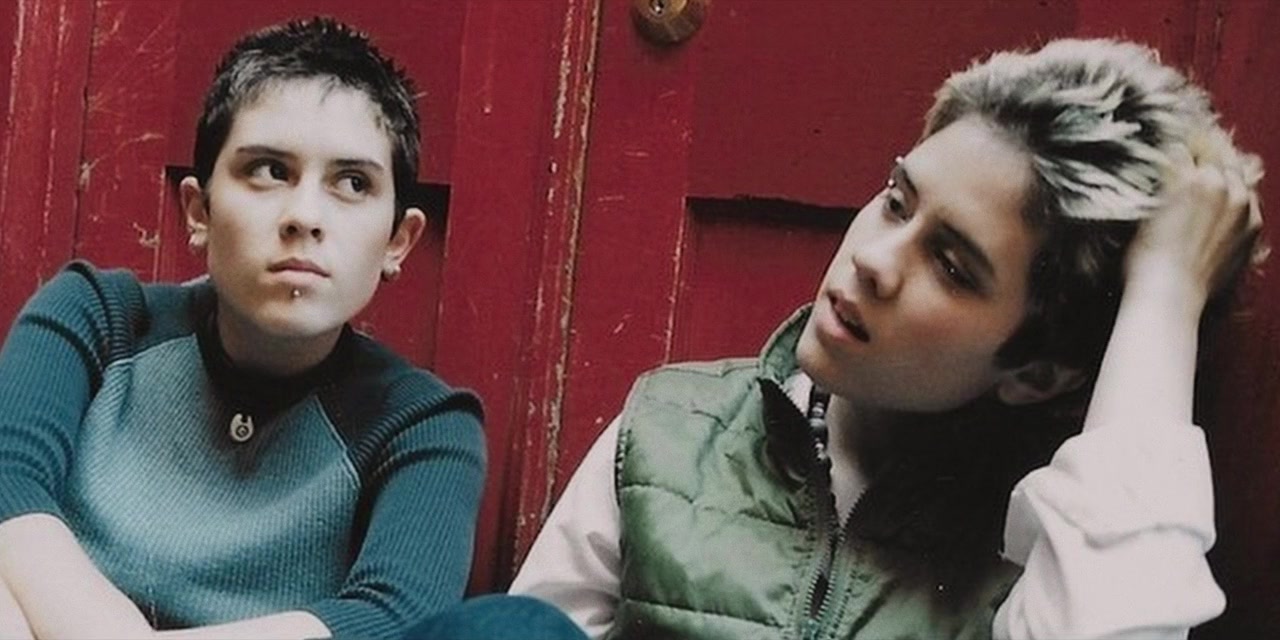 Fanatical: The Catfishing of Tegan and Sara screenshot 1