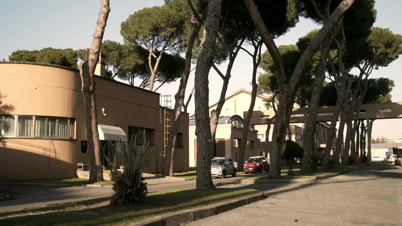 Fellinopolis screenshot 1