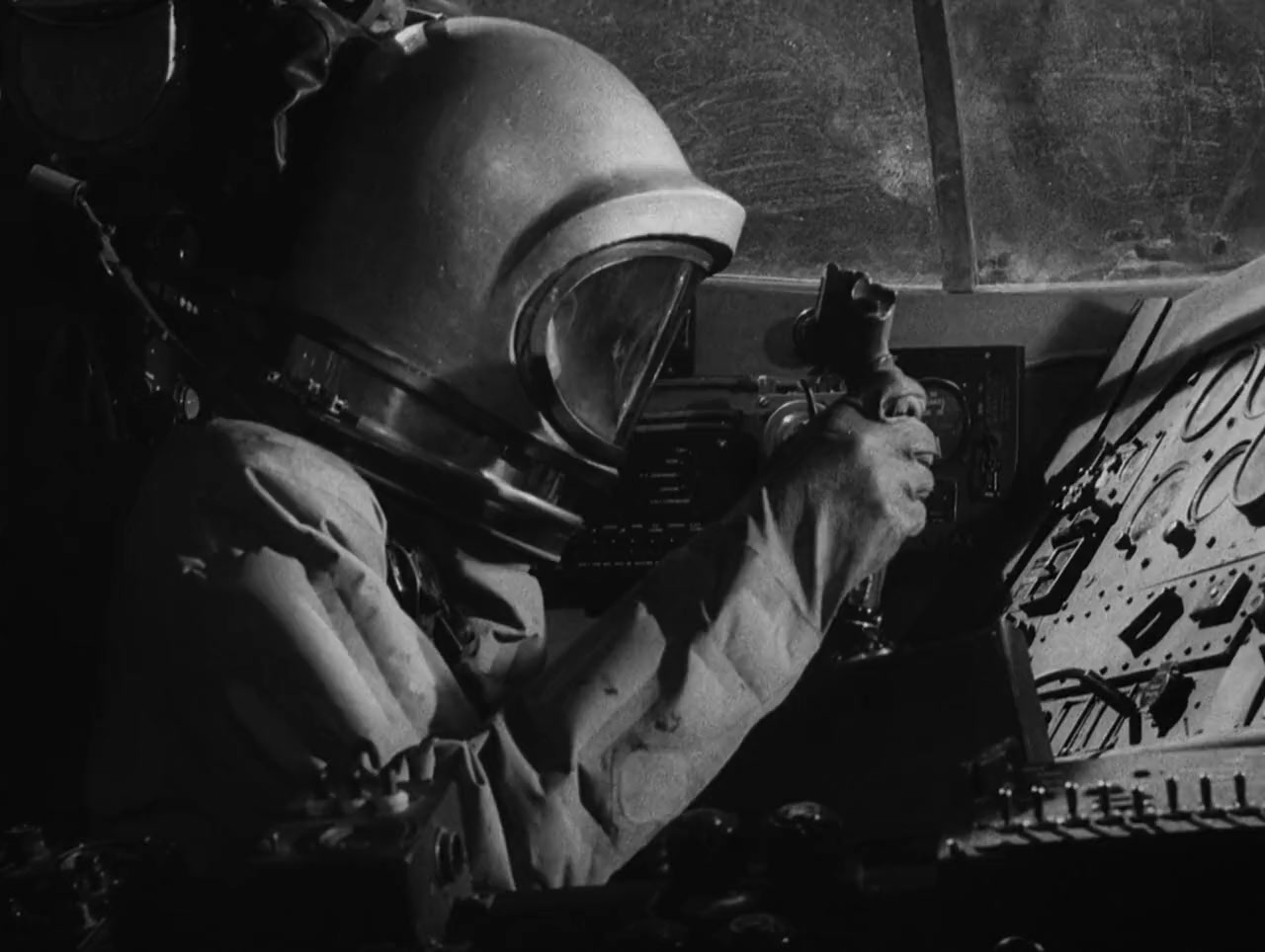 First Man Into Space screenshot 3
