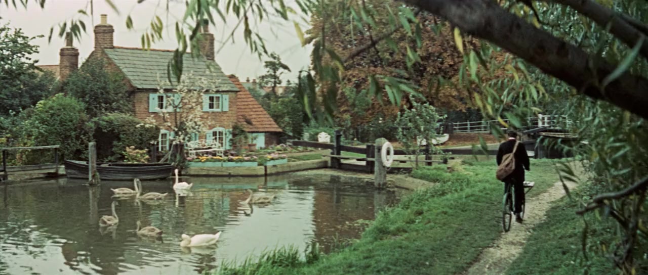 First Men in the Moon screenshot 1
