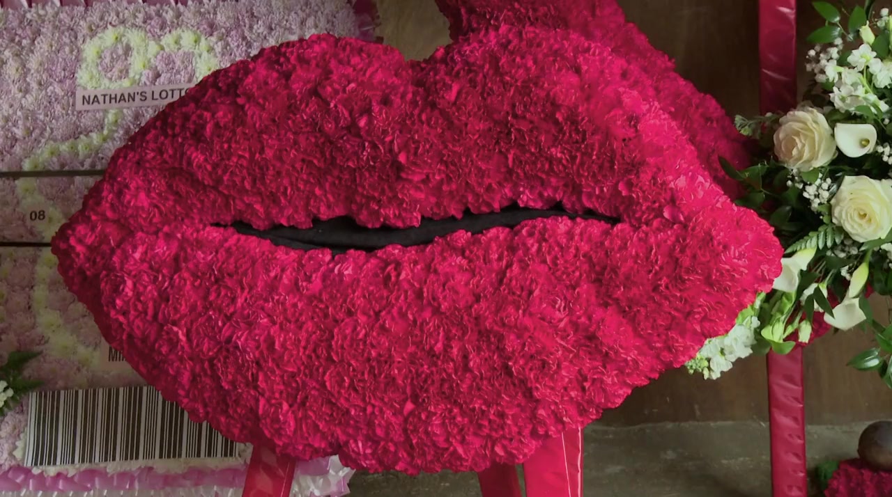 Flashy Funerals screenshot 3