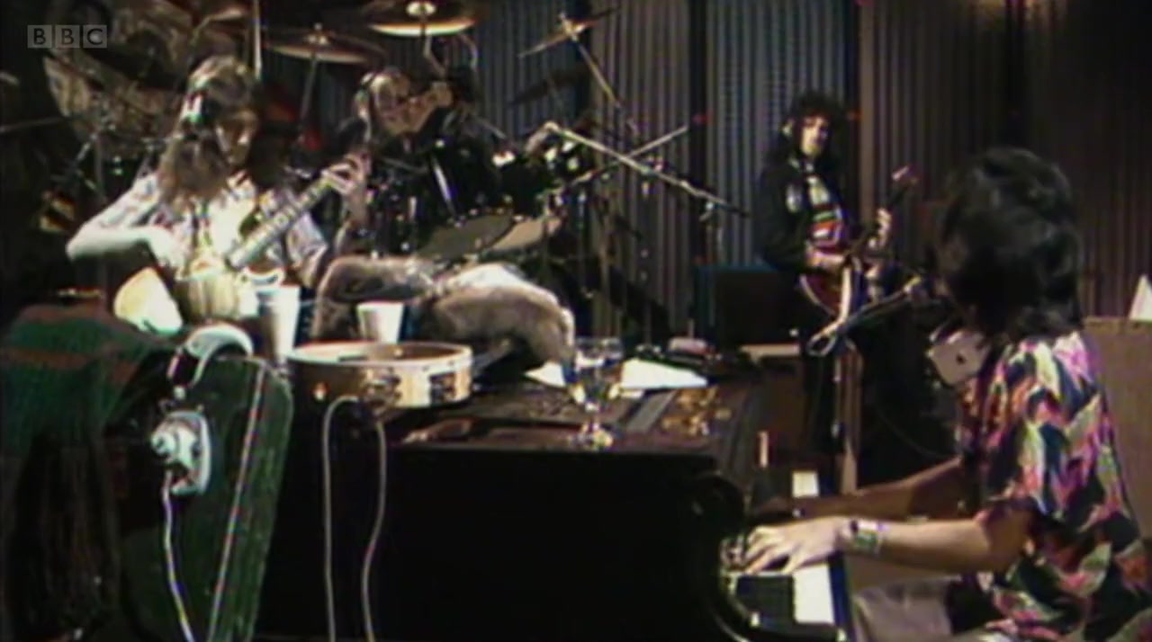 Freddie Mercury - The Final Act screenshot 3