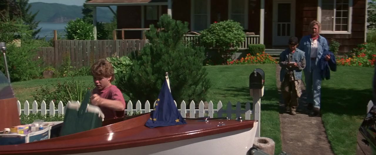 Free Willy 2: The Adventure Home screenshot 2