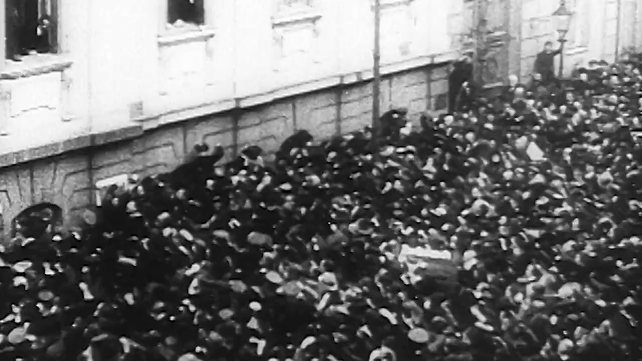 From Weimar to War screenshot 2