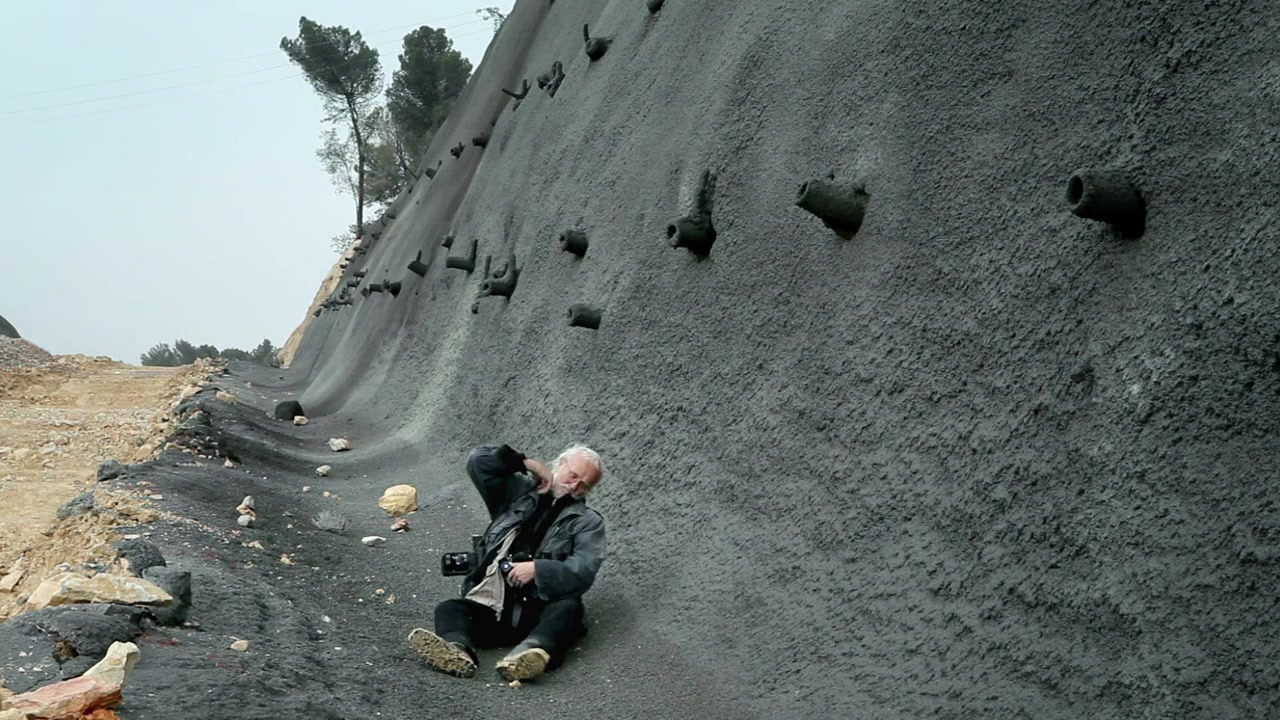 Koudelka Shooting Holy Land screenshot 2