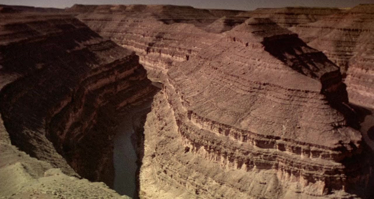 Koyaanisqatsi screenshot 1
