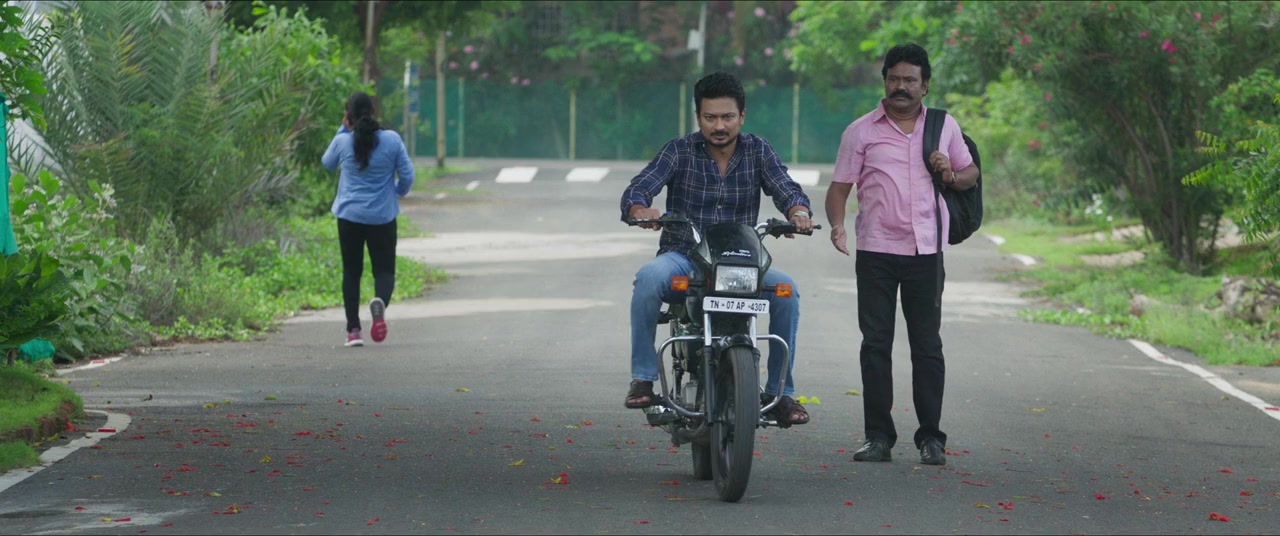 Kannai Nambathey screenshot 2