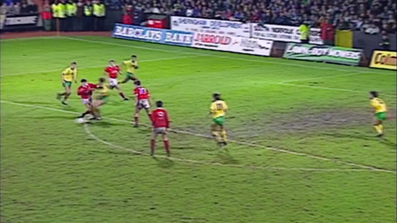 Keane & Vieira: Best of Enemies screenshot 1