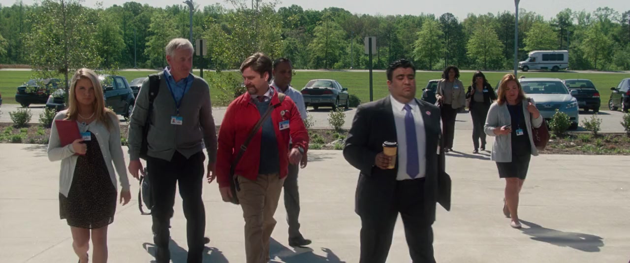 Keeping Up with the Joneses screenshot 3