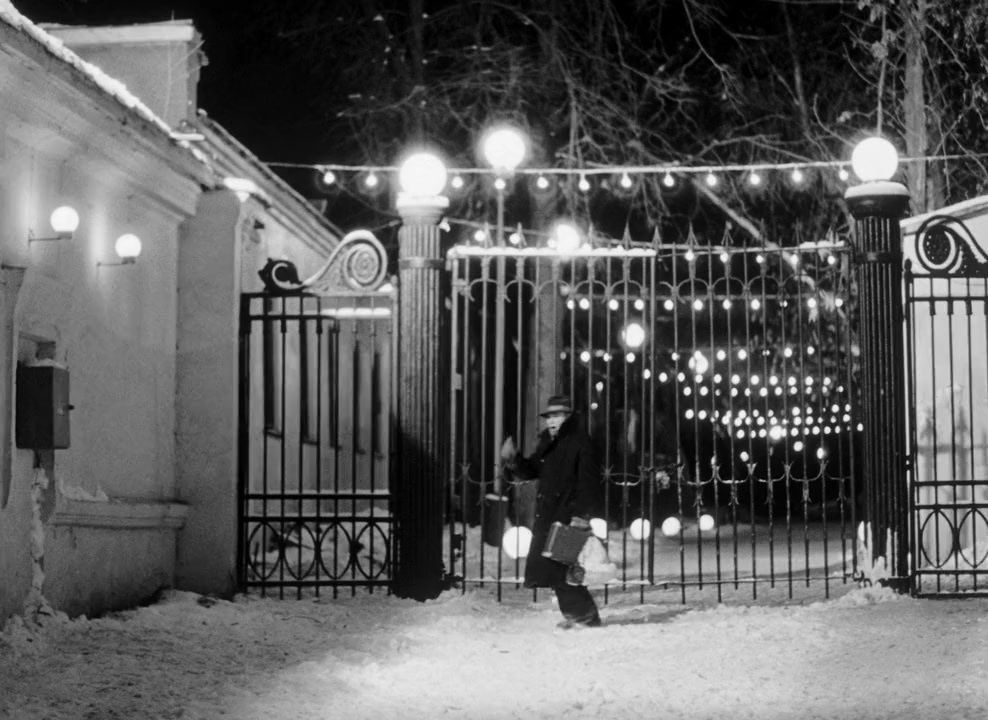Khrustalyov, mashinu! screenshot 1