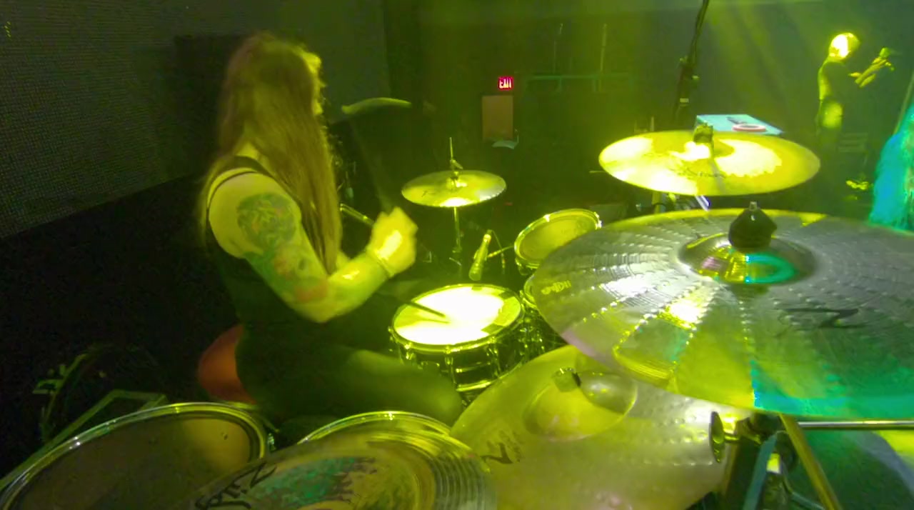 Kittie: Live at the London Music Hall screenshot 1