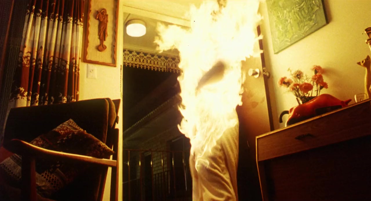 Kiss or Kill screenshot 1