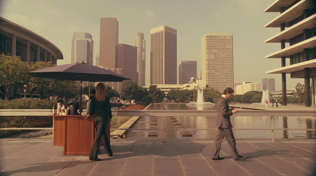 Kissing Strangers screenshot 2
