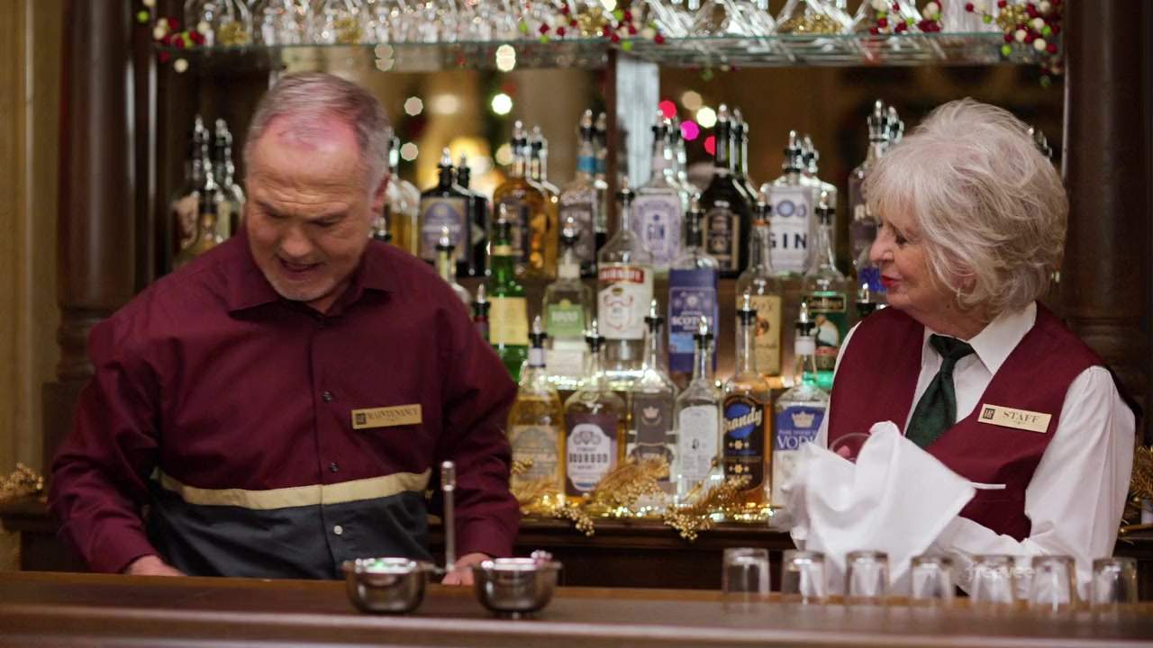 Hotel for the Holidays screenshot 3