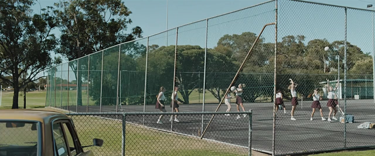 Hounds of Love screenshot 1