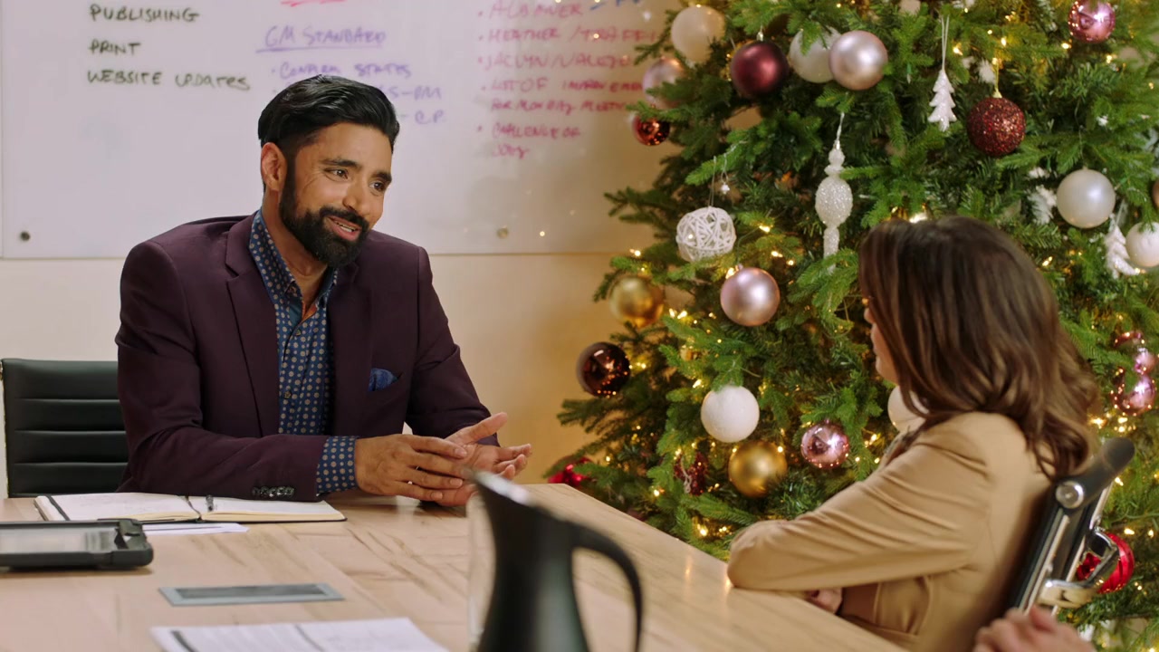 How to Fall in Love by Christmas screenshot 2