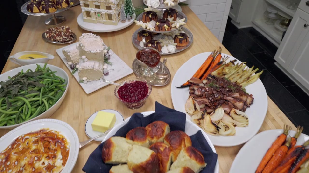 Holiday Party with Andrew and Zoë screenshot 1