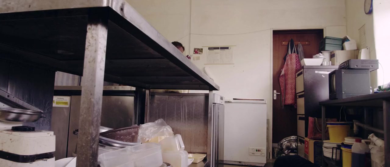 Hooligan Escape The Russian Job screenshot 2