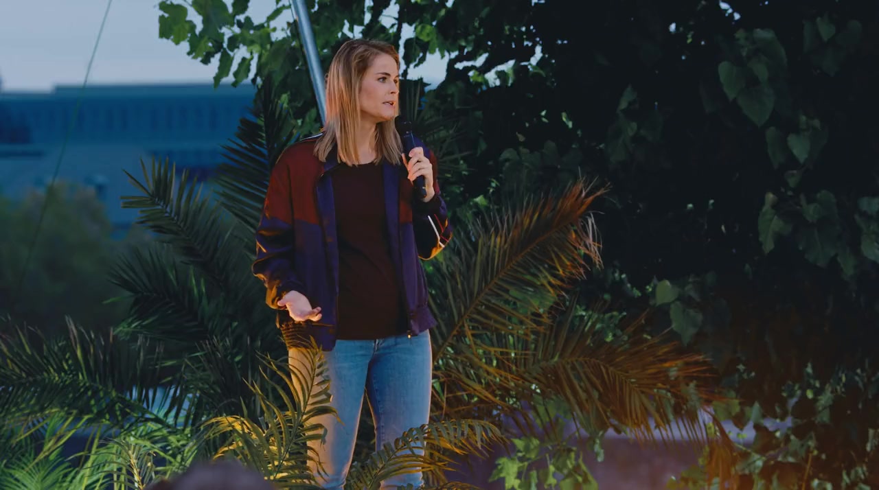 Hazel Brugger: Tropical screenshot 3