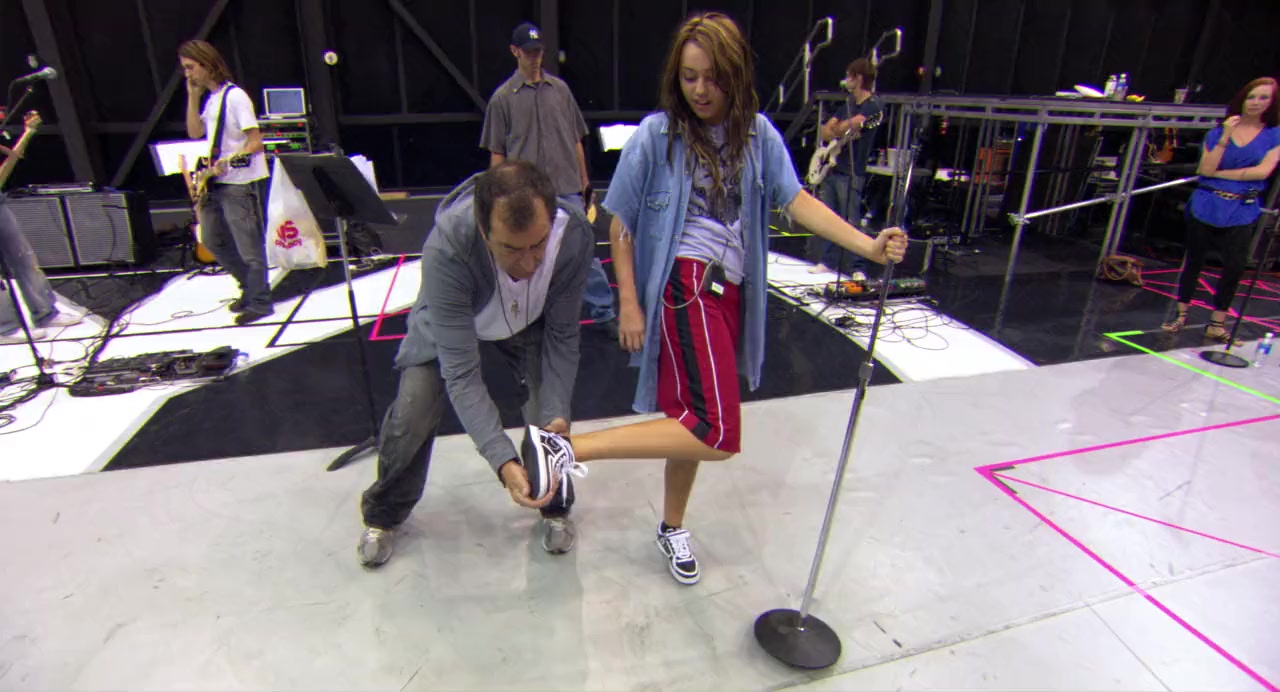 Hannah Montana and Miley Cyrus: Best of Both Worlds Concert screenshot 2