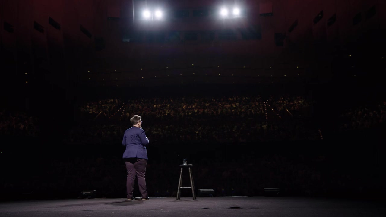 Hannah Gadsby: Nanette screenshot 3