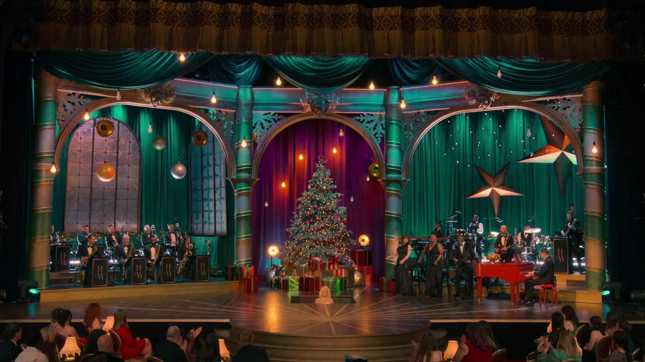 Hannah Waddingham: Home for Christmas screenshot 1