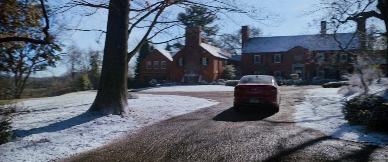 Happiest Season screenshot 1