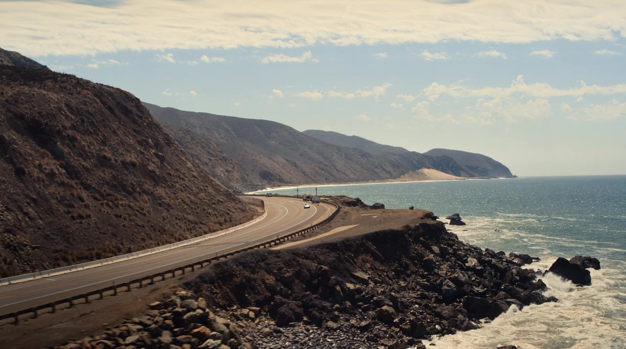 Happier Than Ever: A Love Letter to Los Angeles screenshot 1