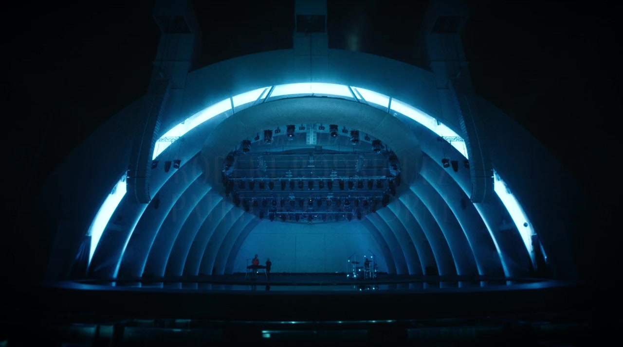 Happier Than Ever: A Love Letter to Los Angeles screenshot 3