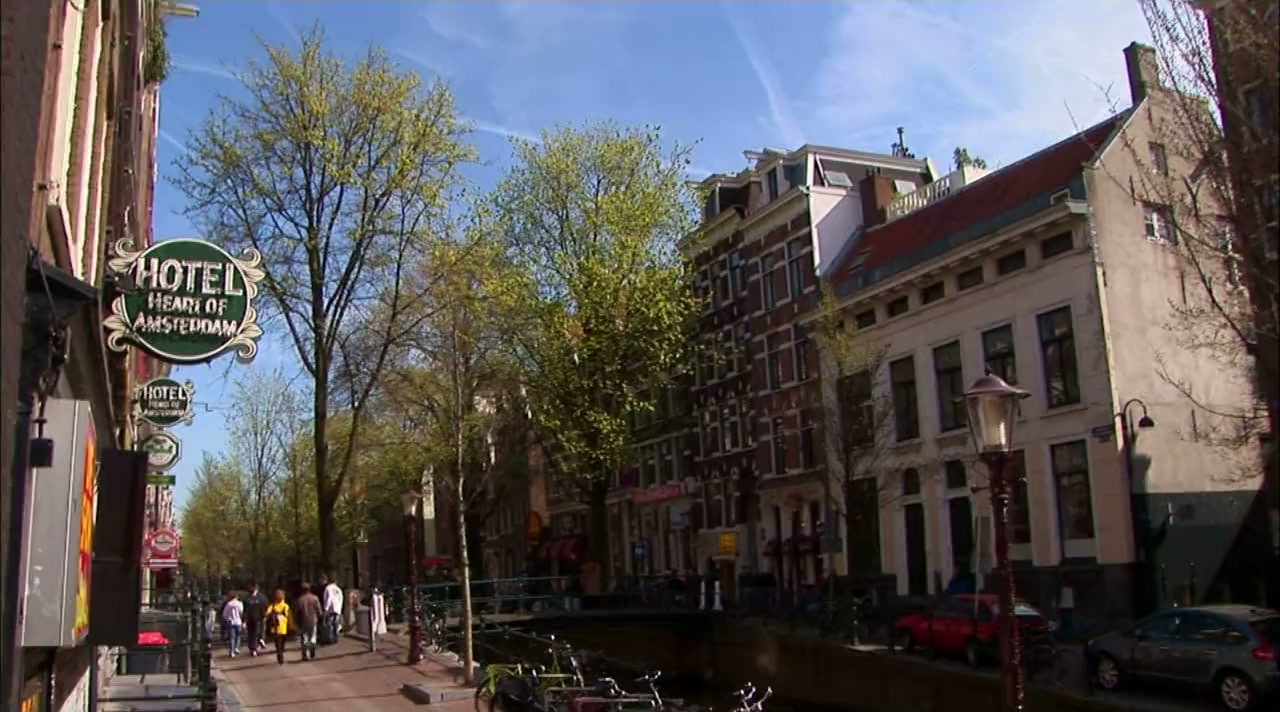 Harold & Kumar Go to Amsterdam screenshot 1