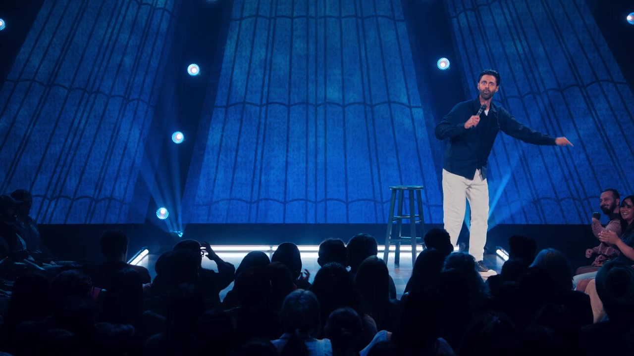 Hasan Minhaj: Off with His Head screenshot 3