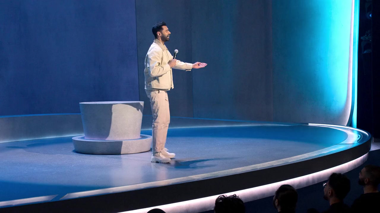 Hasan Minhaj: The King's Jester screenshot 2