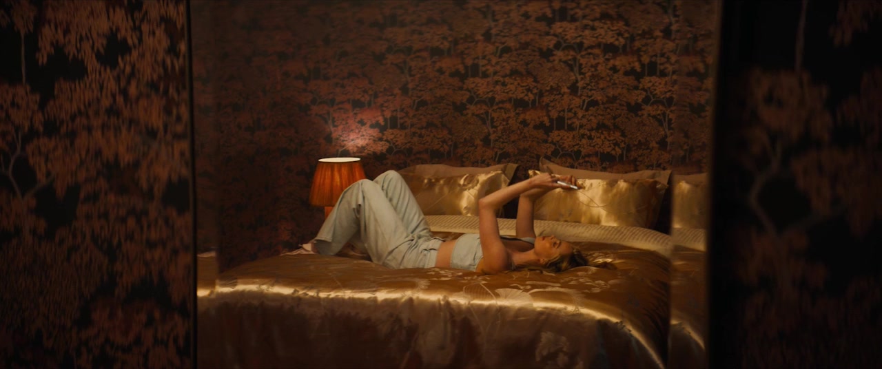 Her Private Hell screenshot 2