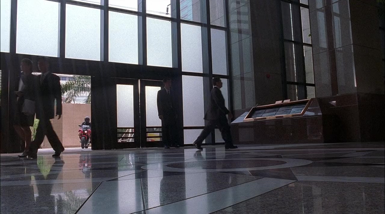 Into the Sun screenshot 3