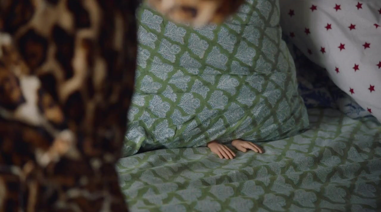 Introducing, Selma Blair screenshot 2