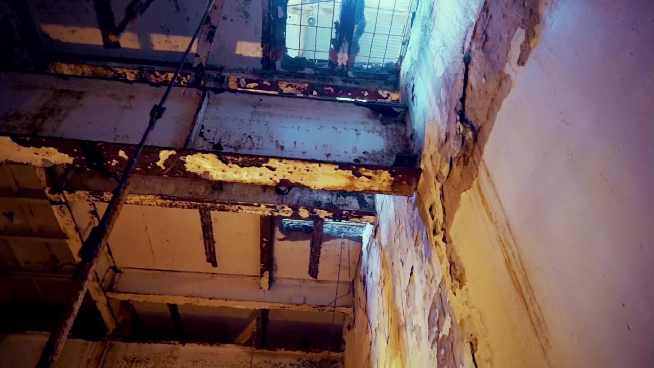 Nova Building Chernobyl's Mega Tomb screenshot 3