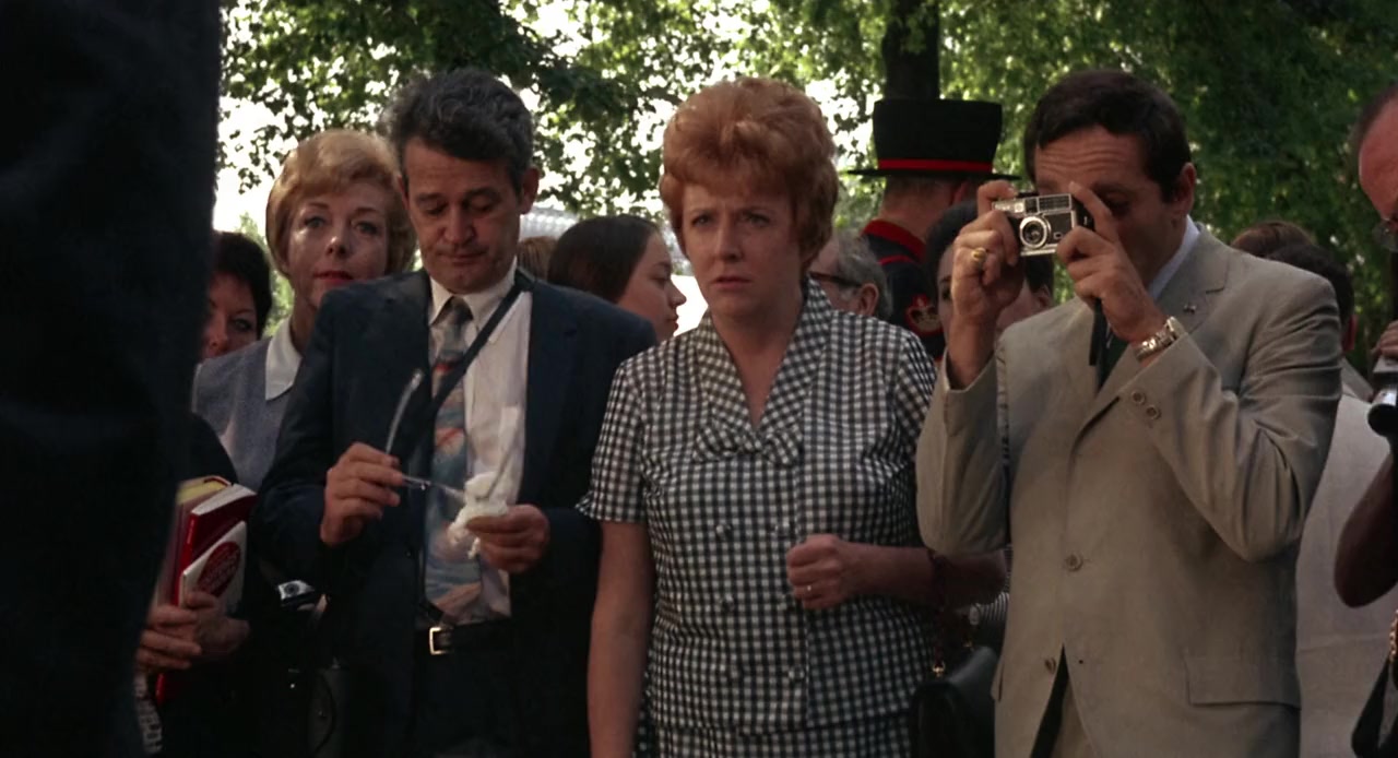 If It's Tuesday, This Must Be Belgium screenshot 3
