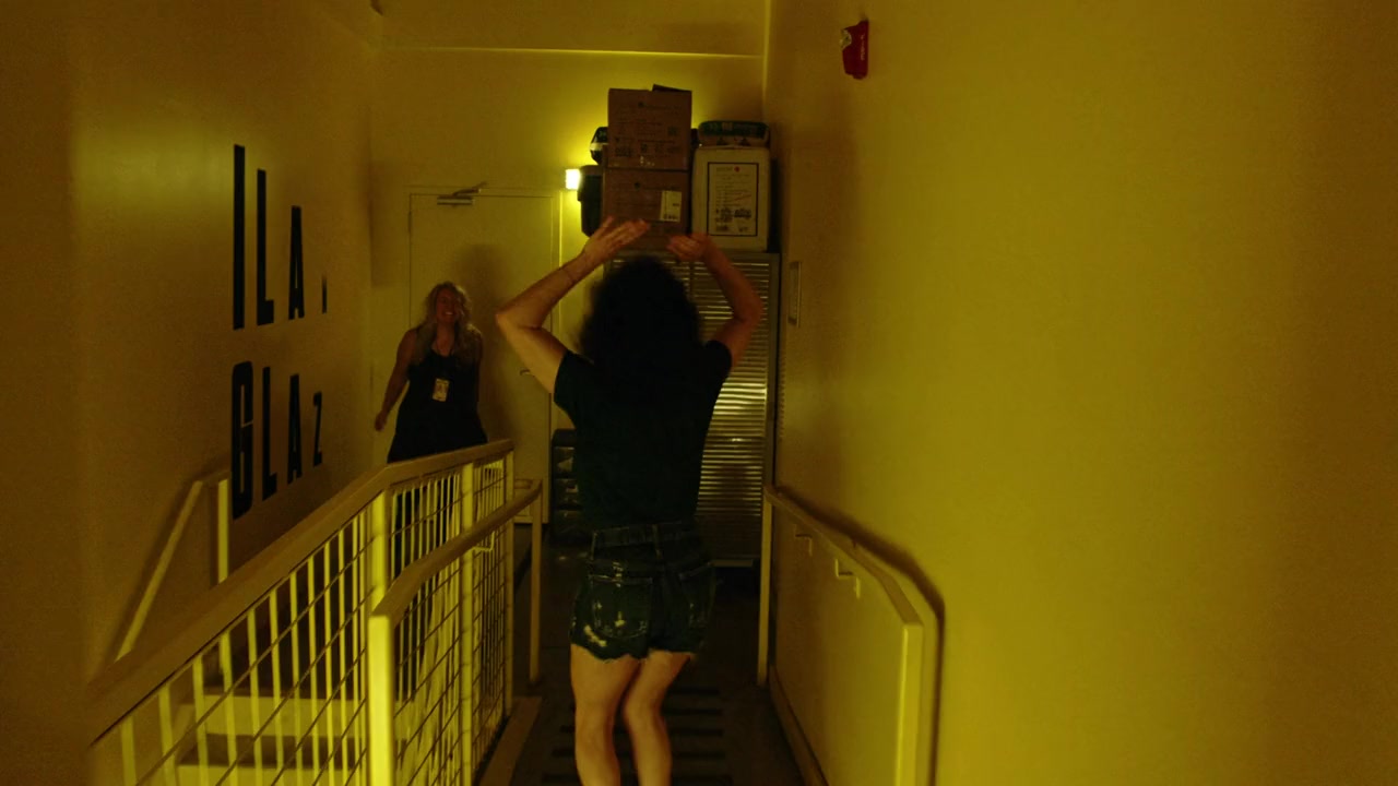 Ilana Glazer: The Planet Is Burning screenshot 3