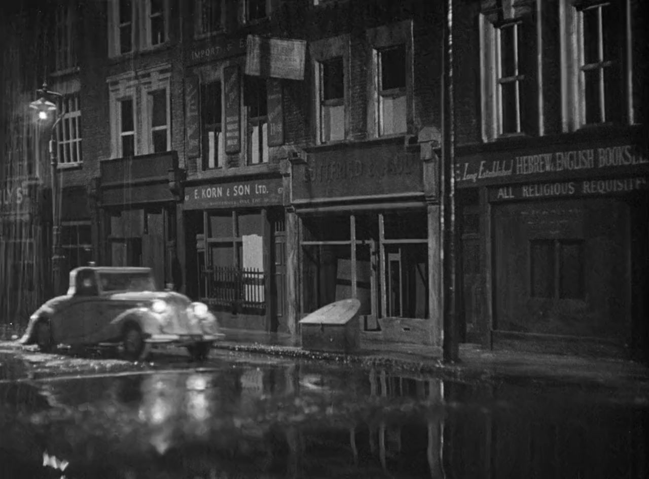 It Always Rains on Sunday screenshot 3